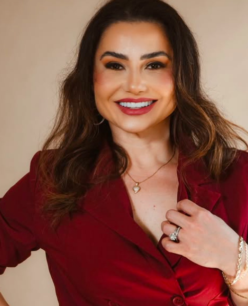 Cintia Tamiya — Fundadora e Instrutora de Pilates